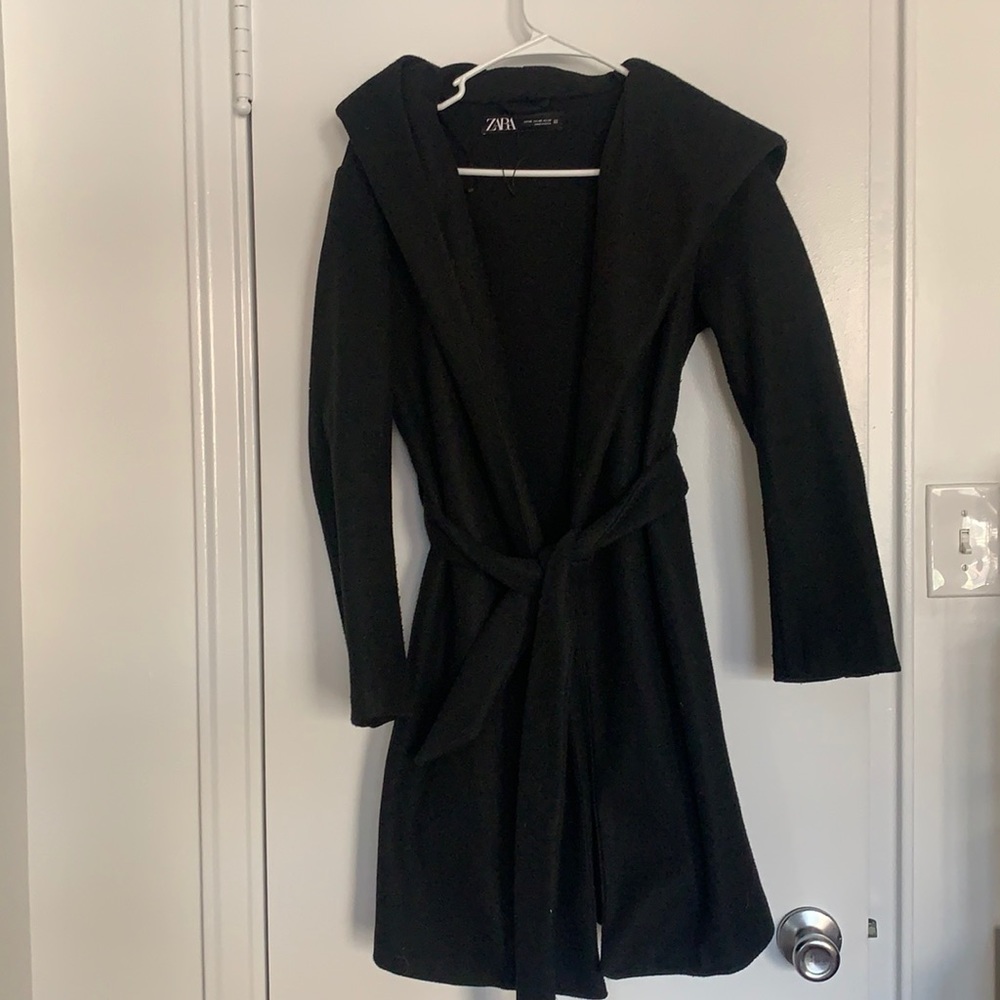 Black Zara Robe Coat (XS) - Almost new!